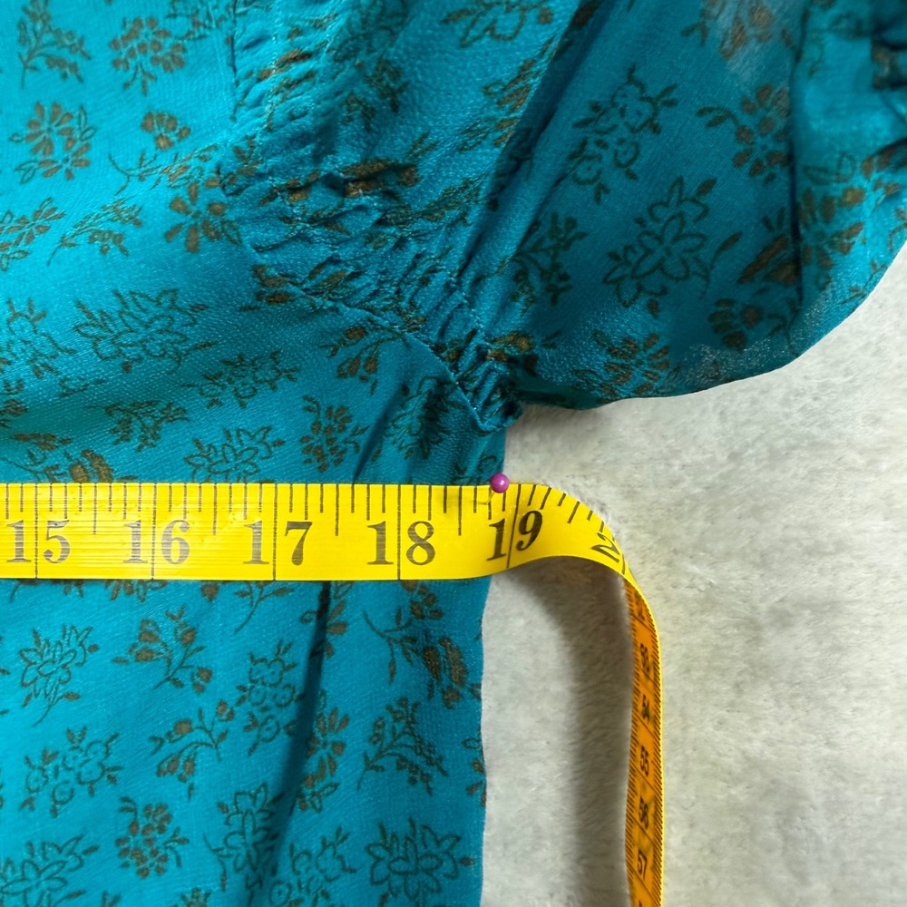 NWT Cabi Panorama Top Women Size M Devon Floral Teal Blue Short Puff Sleeve - Picture 9 of 9